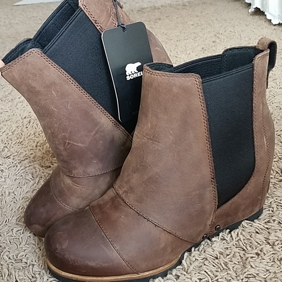 Sorel Shoes - NWT Sorel Lea Wedge Size 7.5